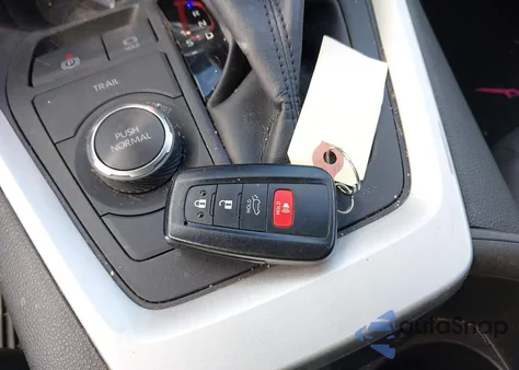 2022 Toyota Rav4 Hybrid Xle Premium z USA, uszkodzony, nr VIN 4T3B6RFV5NU103786